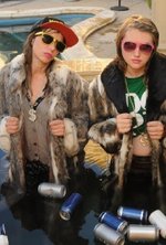Watch Idiotsitter kostenlos online.